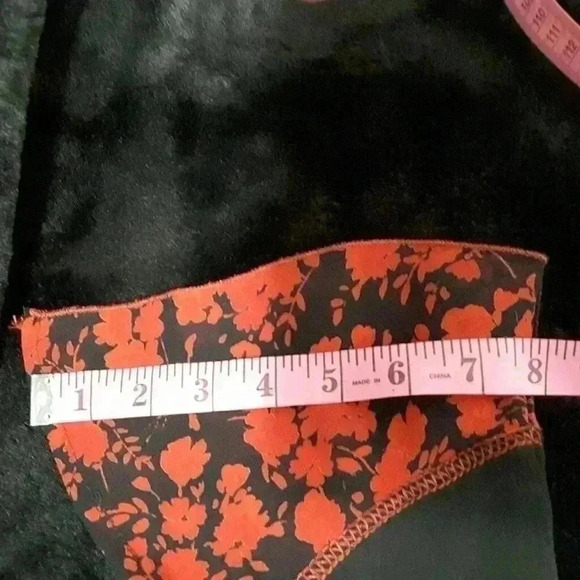 Tommy N LouLou Open Sheer Black & Red Jacket/cover up - Picture 5 of 9